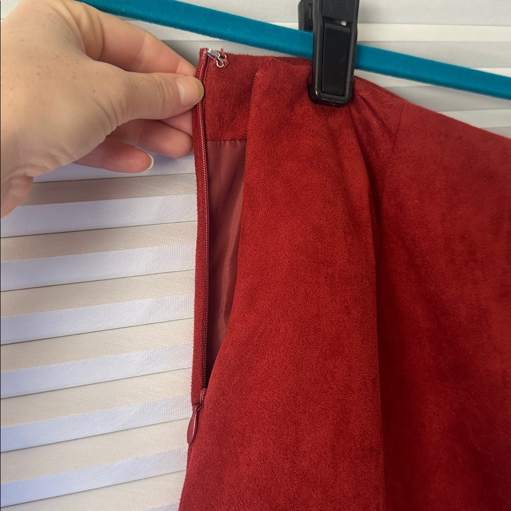 Miami Red Embroidered Mini Skirt - Picture 4 of 5